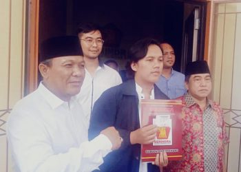 Muda Dan Cerdas Inilah Sosok Putra Sulung Kang Jimmy Bakal Calon Legislatif