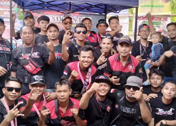 Anniversary Truk Rock’n’Roll Karawang, Memberikan Santunan Anak Yatim Dan Jompo