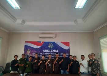 LBH Arya Mandalika Geruduk Kantor Kejari Kabupaten Karawang, Ada Apa?