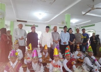 Bupati Bangka Barat Sebagai Pembuka Acara Adat di Desa Ranggi Asam